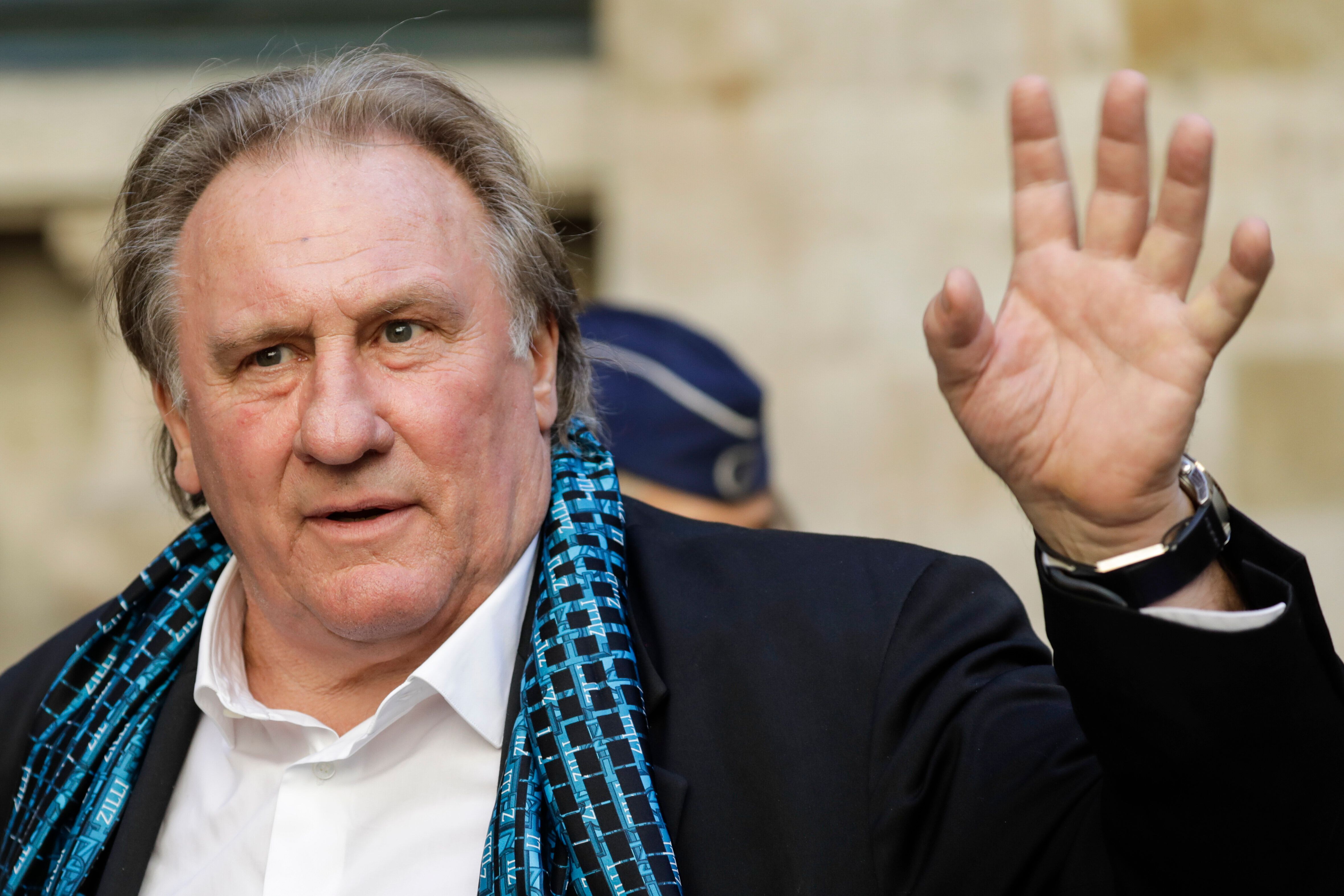 L'enquête pour viol visant Gérard Depardieu, ici à Bruxelles en juin 2018, a été...