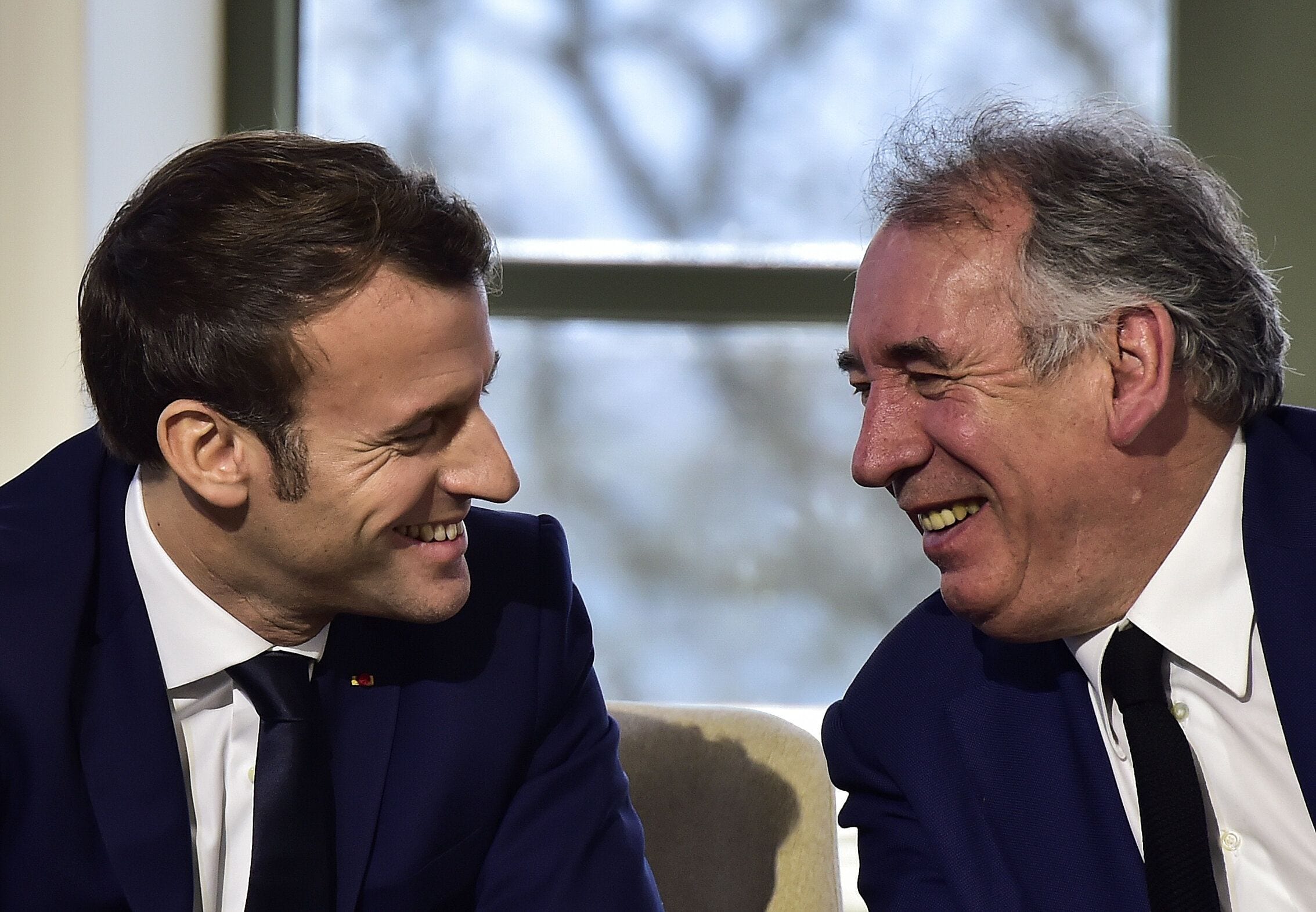 Emmanuel Macron a choisi son allié François Bayrou pour le poste de Haut commissaire au...