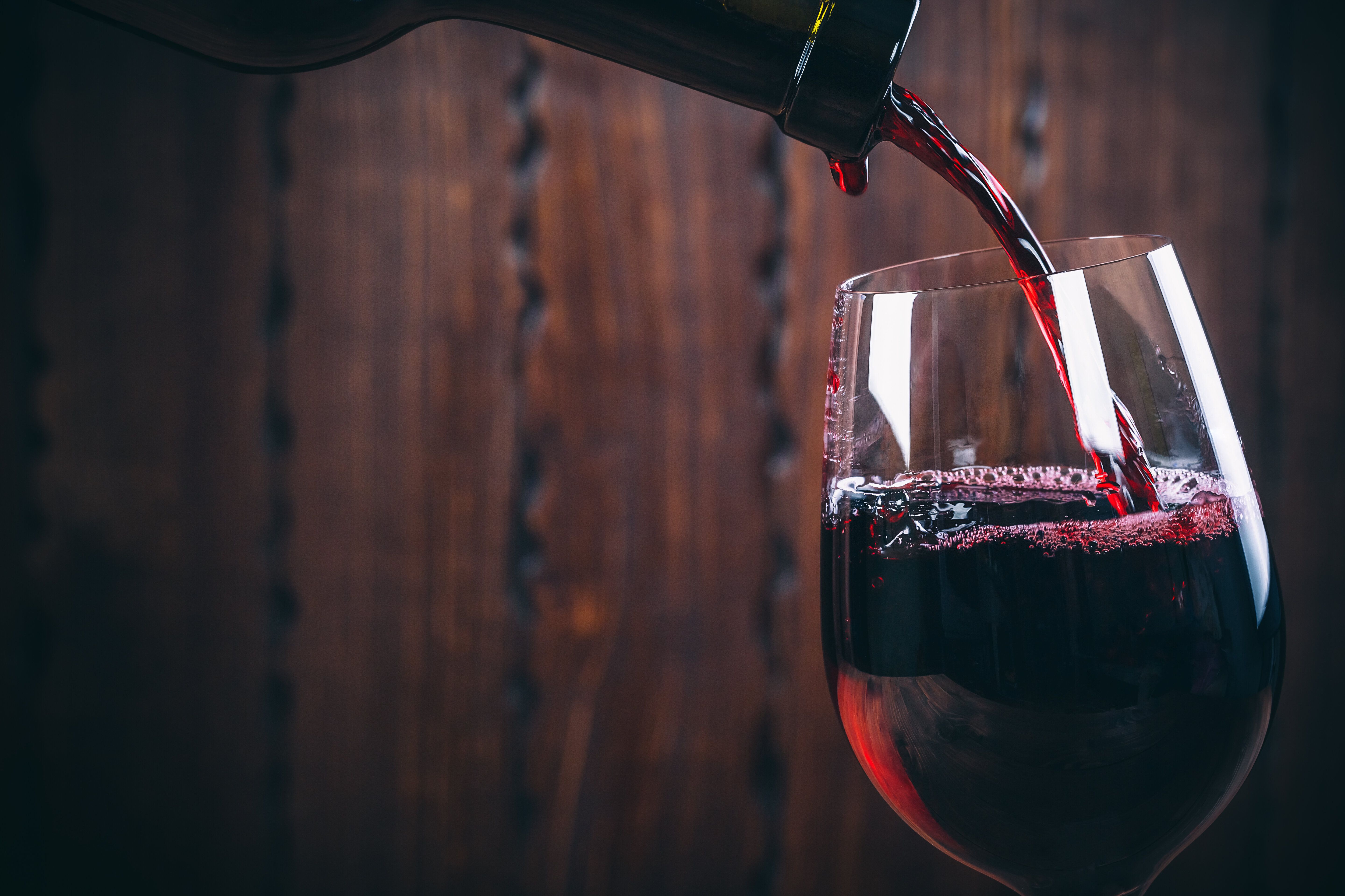 Des vignerons obtiennent le retrait de panneaux sensibilisant sur l'alcool au