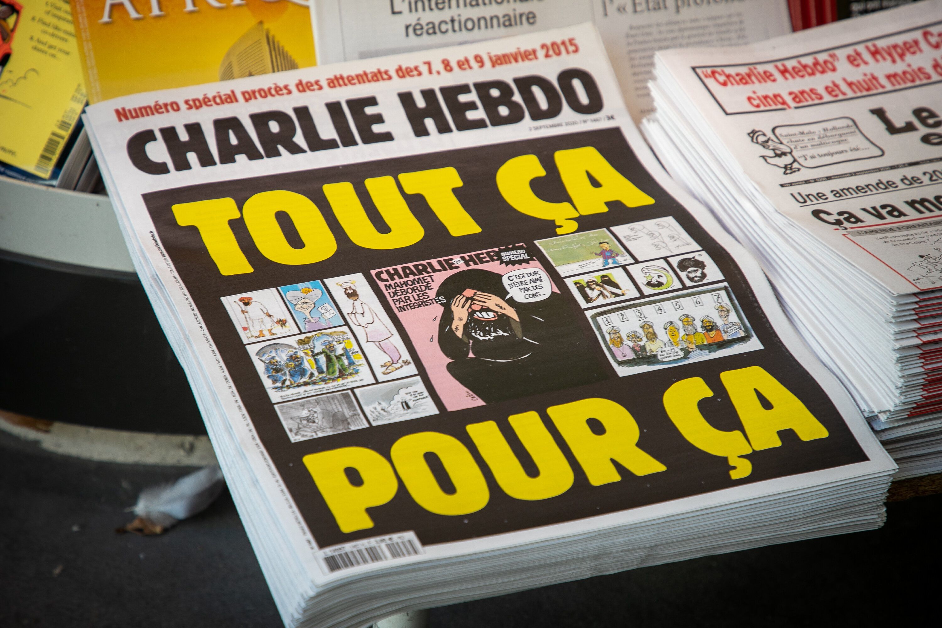 Au début du procès des attentats de janvier 2015, Charlie Hebdo avait republié les...