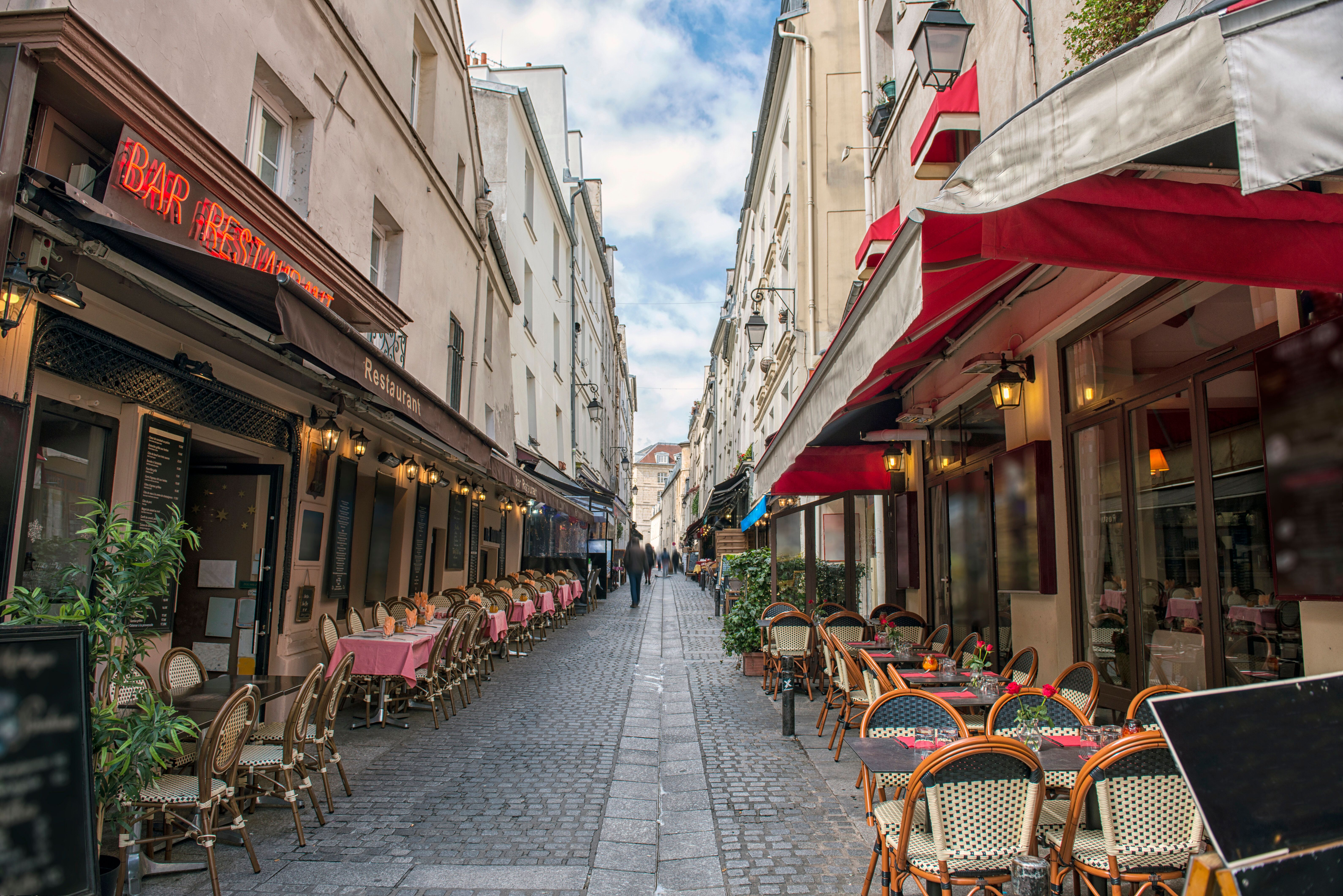 Les restaurateurs parisiens craignent de baisser le rideau face à la reprise épidémique...