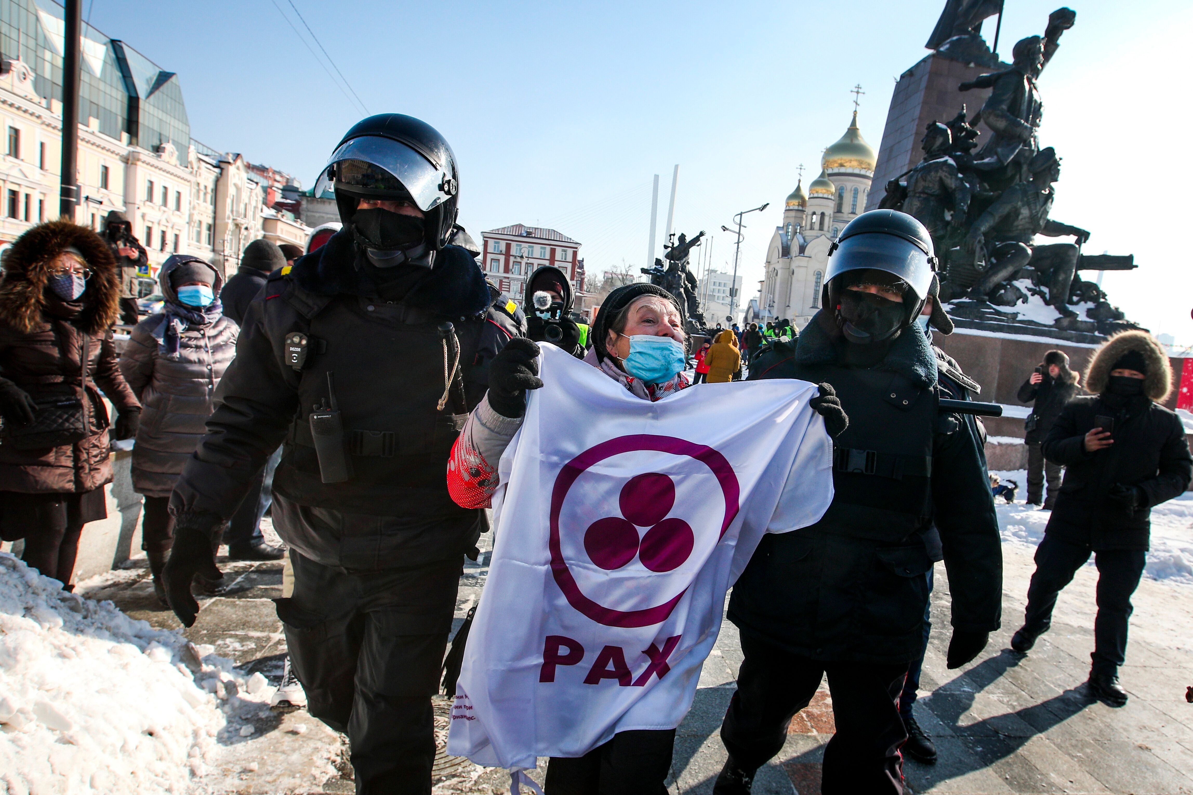 Ce dimanche 31 janvier, au moins 500 personnes ont été arrêtées en Russie dans le cadre de manifestation...