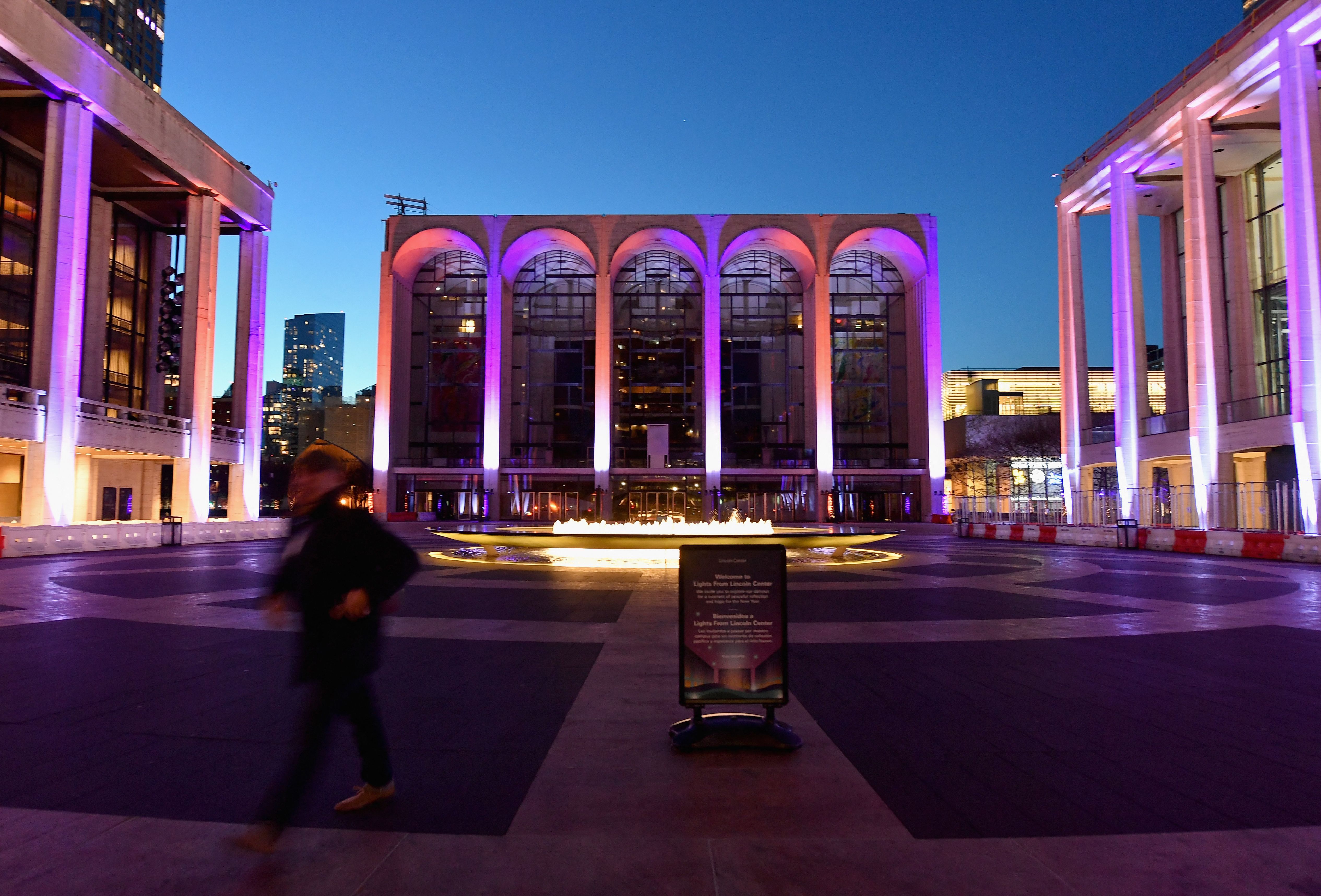 Fin du confinement pour les théâtres et concerts à New York (photo du Lincoln Center le 7 janvier