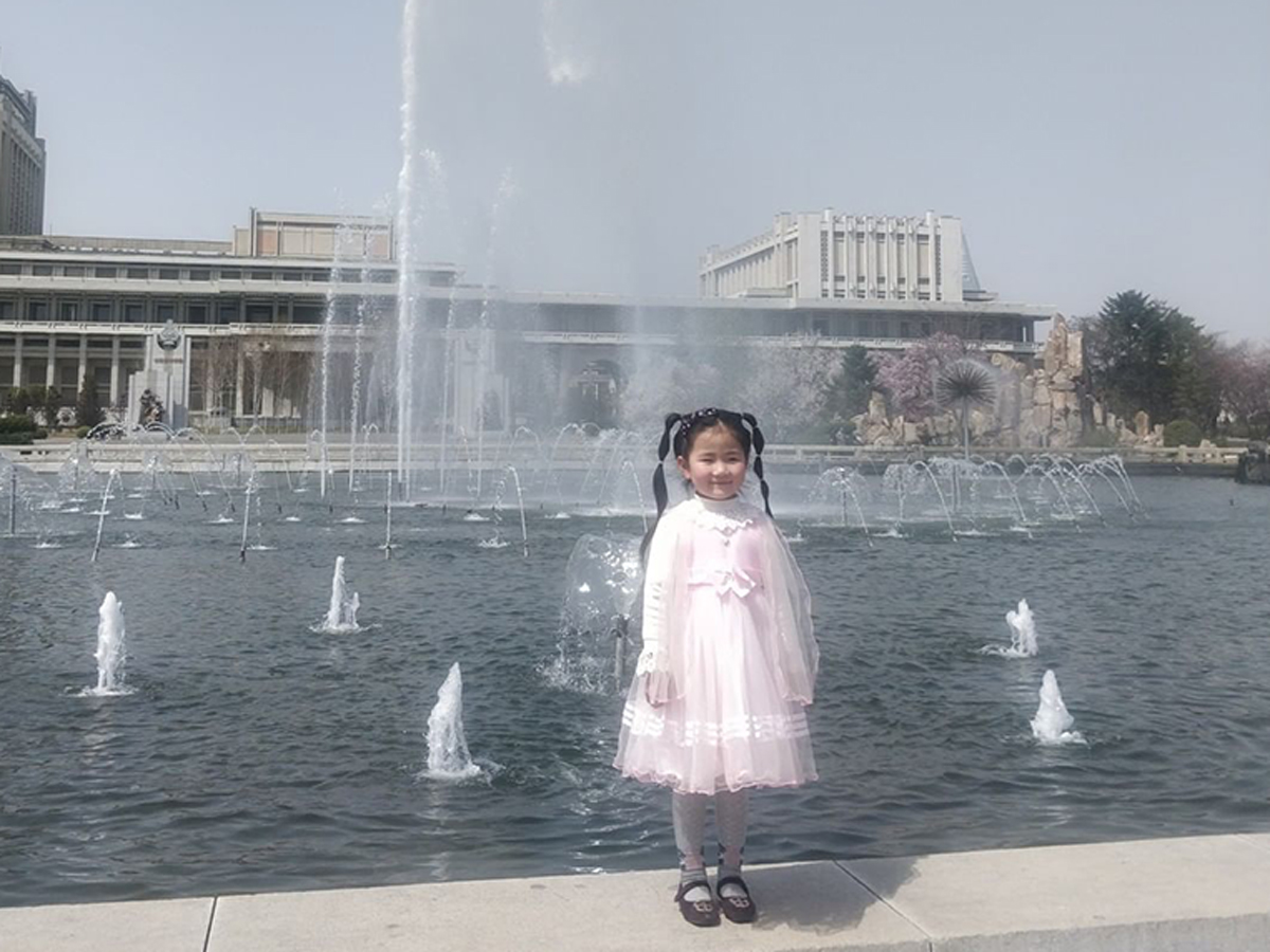 Fountain-Park,-Central-Pyongyang_.jpg