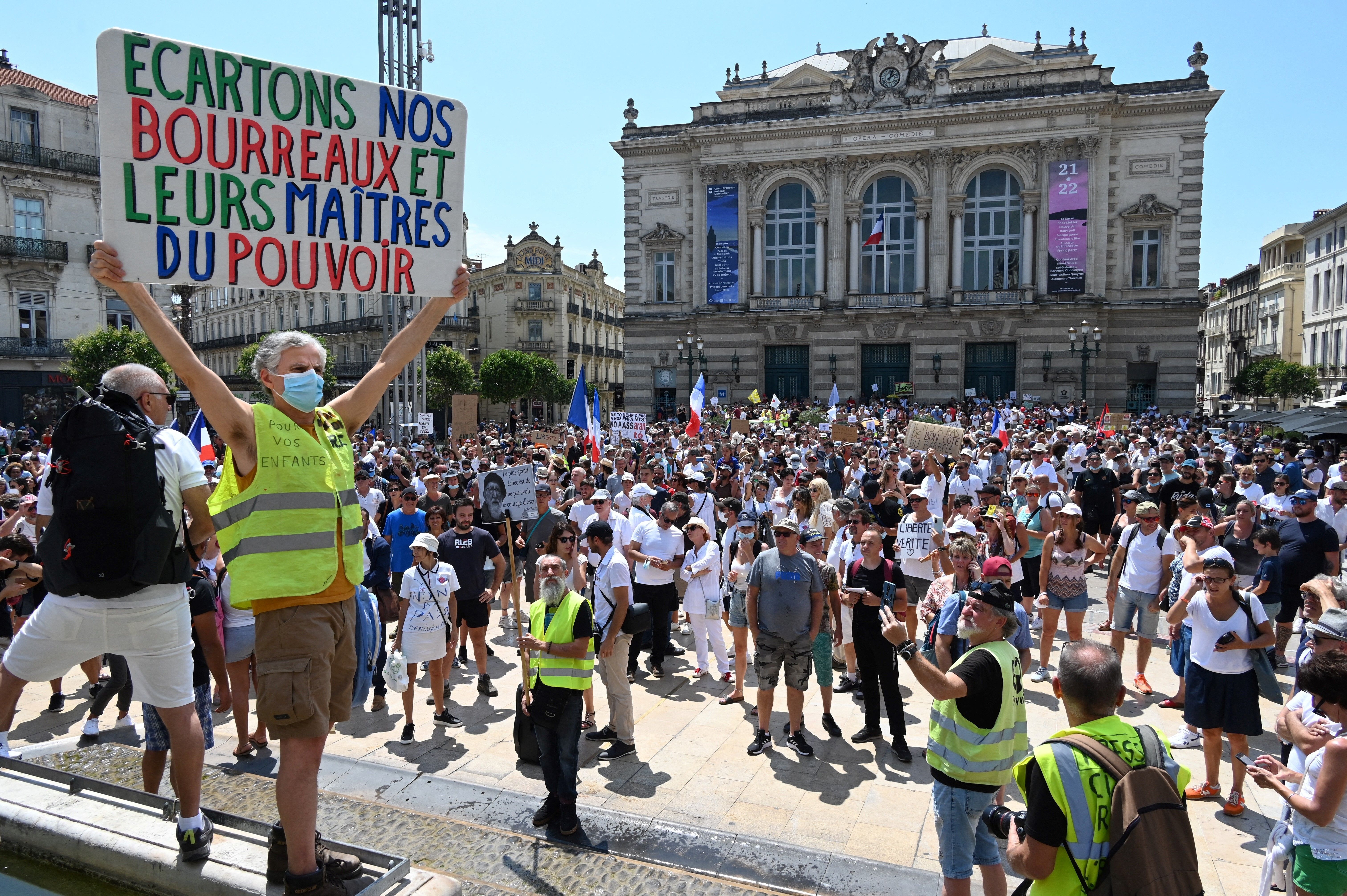 Des manifestants à Montpellier le 31 juillet