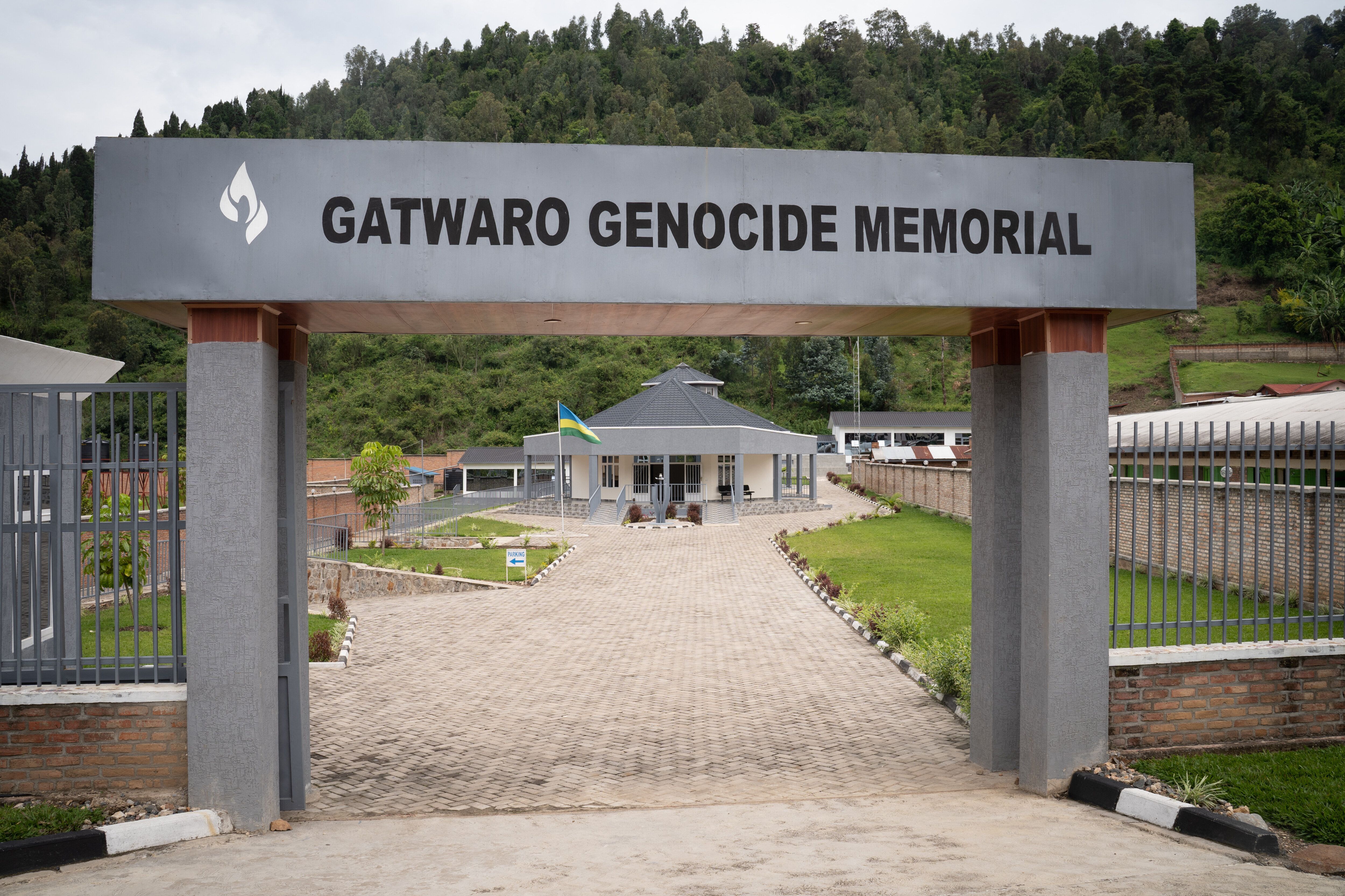 Le mémorial du génocide de Gatwaro à Kibuye, dans l'ouest du Rwanda, le 3 décembre