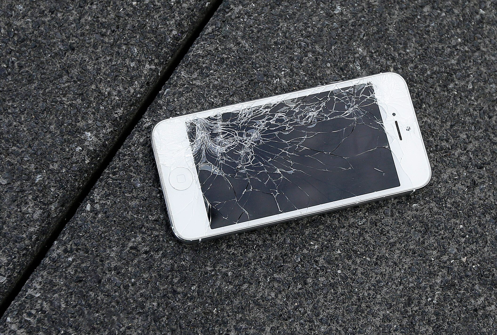 Apple va vous fournir de quoi réparer vous-mêmes iPhones et MacBooks (photo