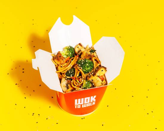 Wok on Fire (Noodles aux oeuf, canard, brocoli, oignons frits, sauce Hot Asia)