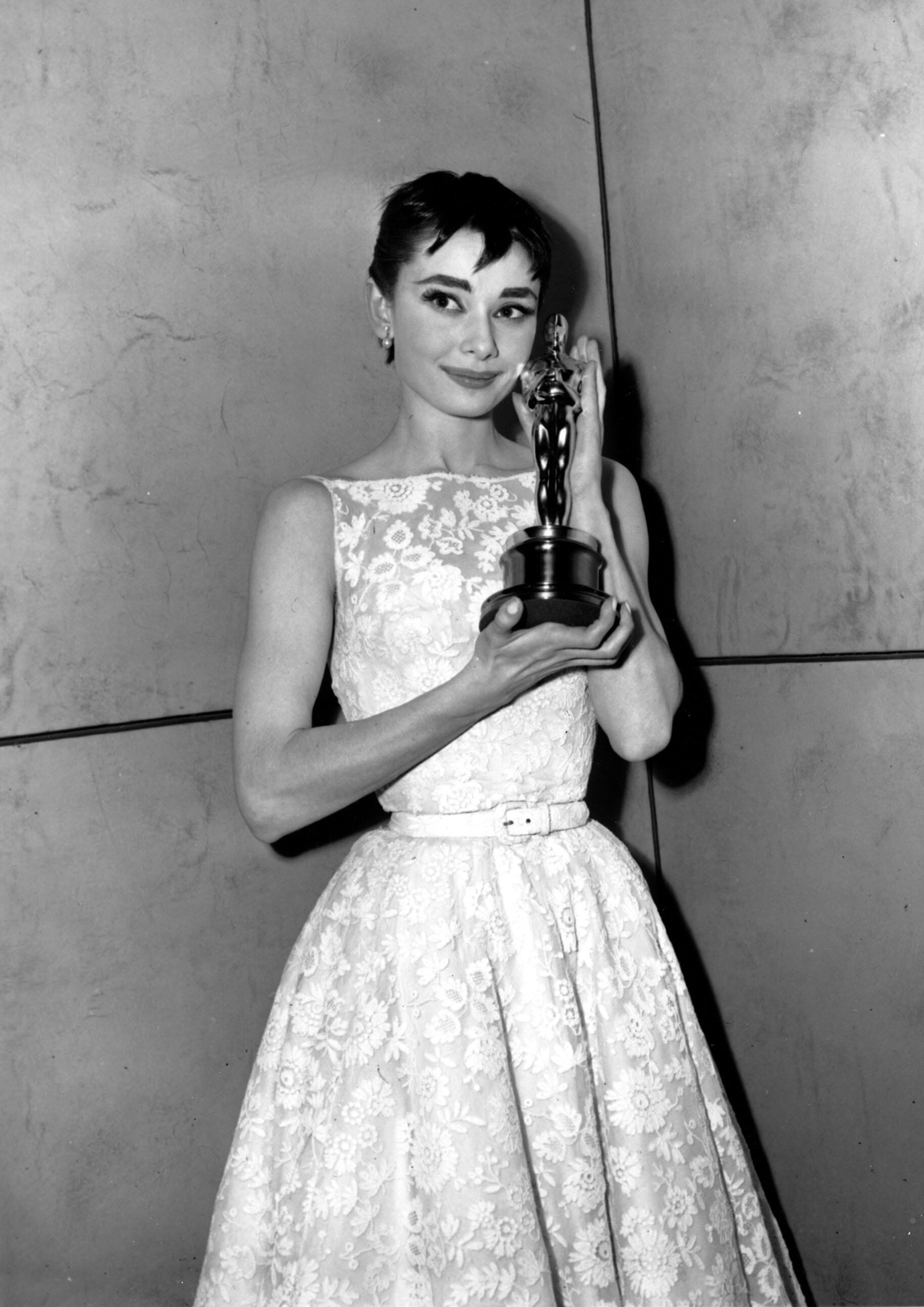 On sait qui jouera le rôle principal dans le biopic sur Audrey Hepburn (photo des Oscars