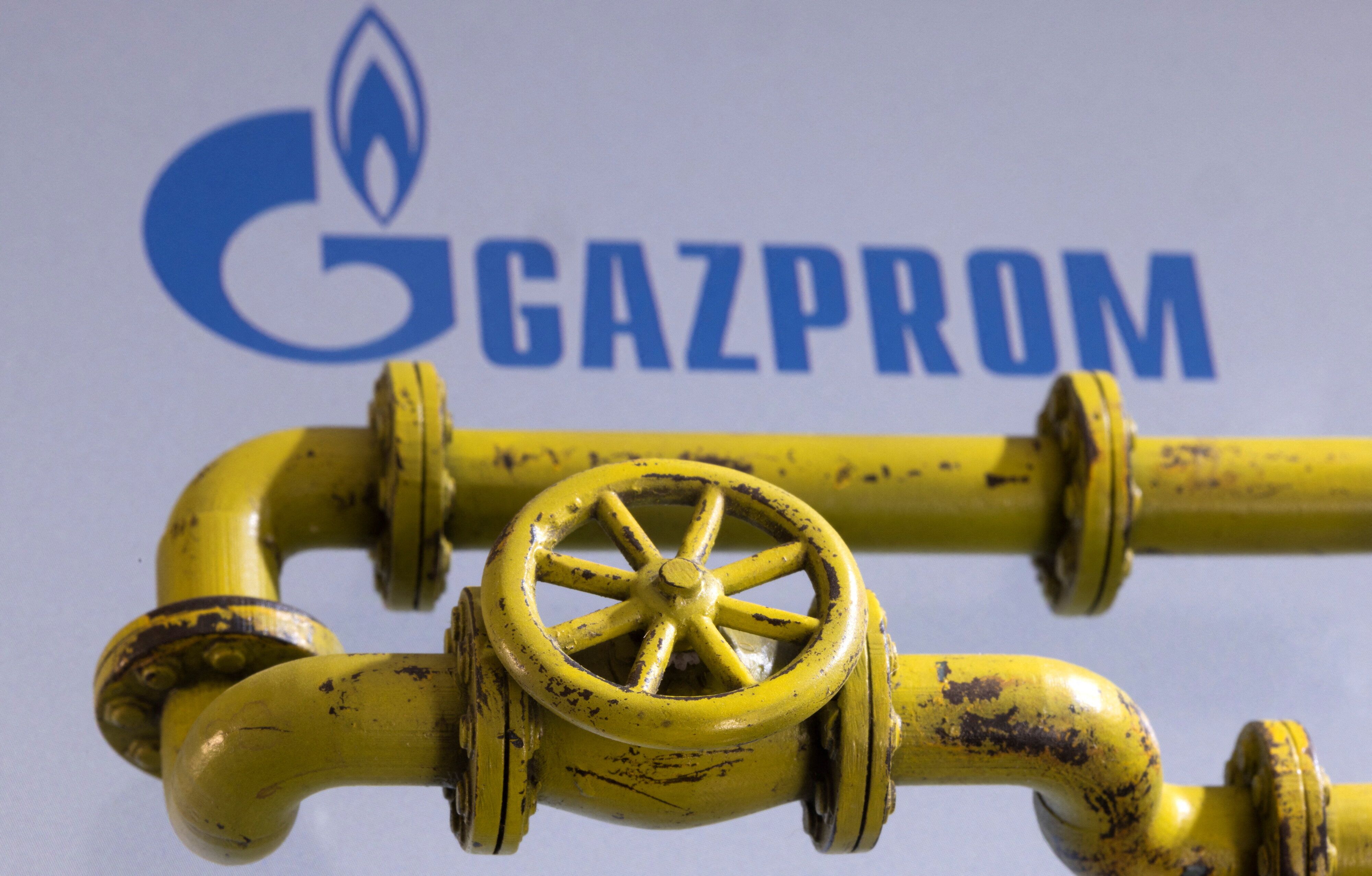 Gazprom va arrêter à partir du 27 avril 2022 de livrer du gaz à la Pologne et à...