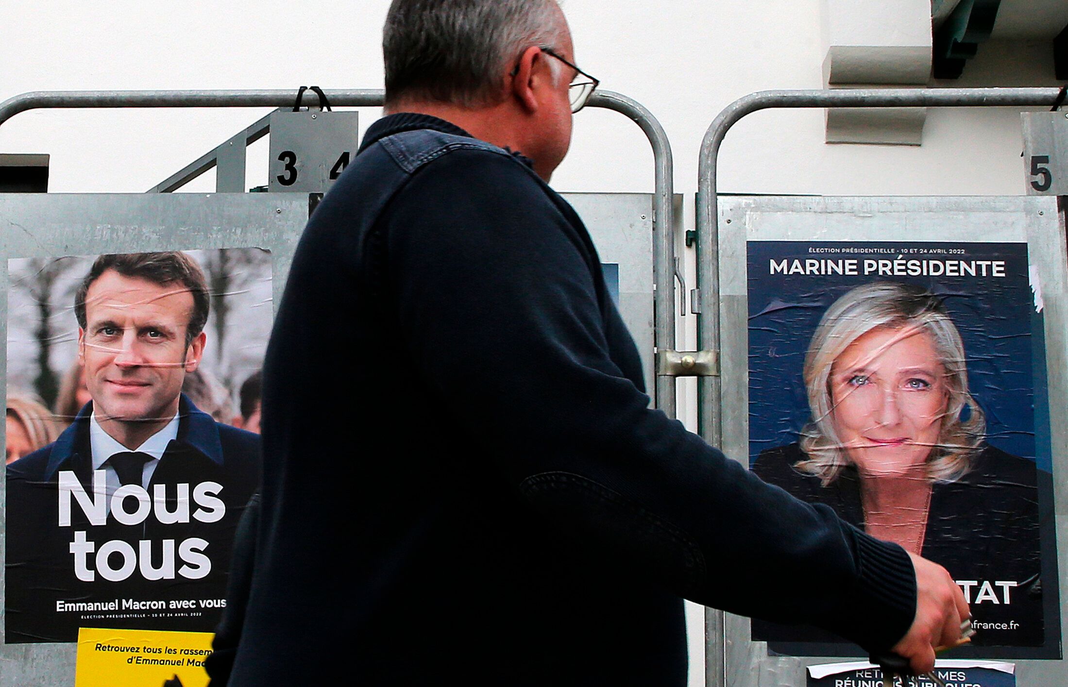 Le Pen et Macron mis en garde sur l'utilisation de données personnelles (Photo d'illustration...