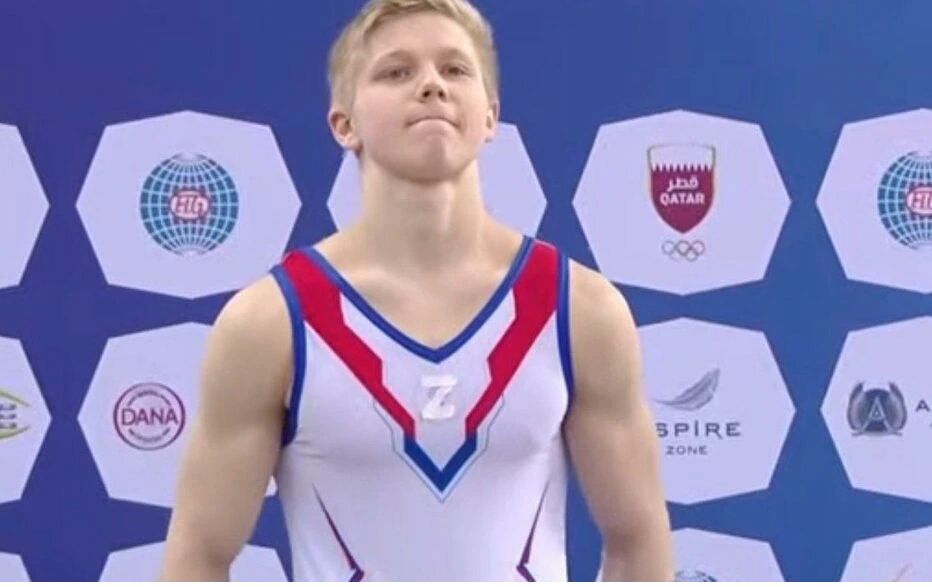 Le gymnaste russe Ivan Kuliak à la coupe du monde de gymnastique artistique en mars