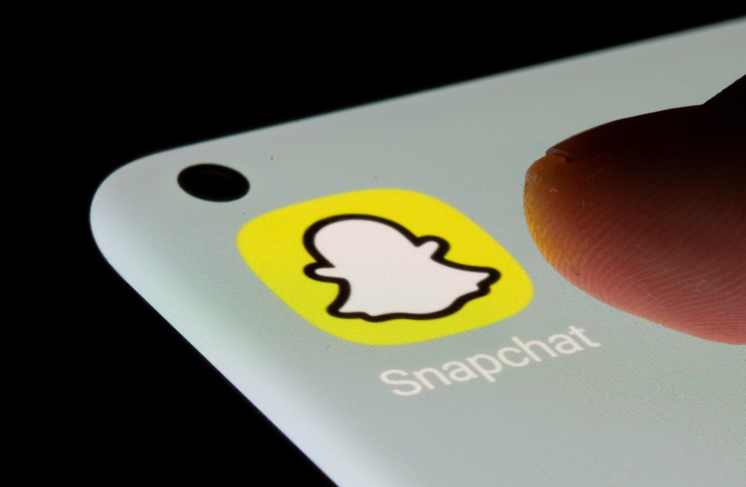 Illustration de l'icône de l'appli Snapchat sur un smartphone, 13 juillet