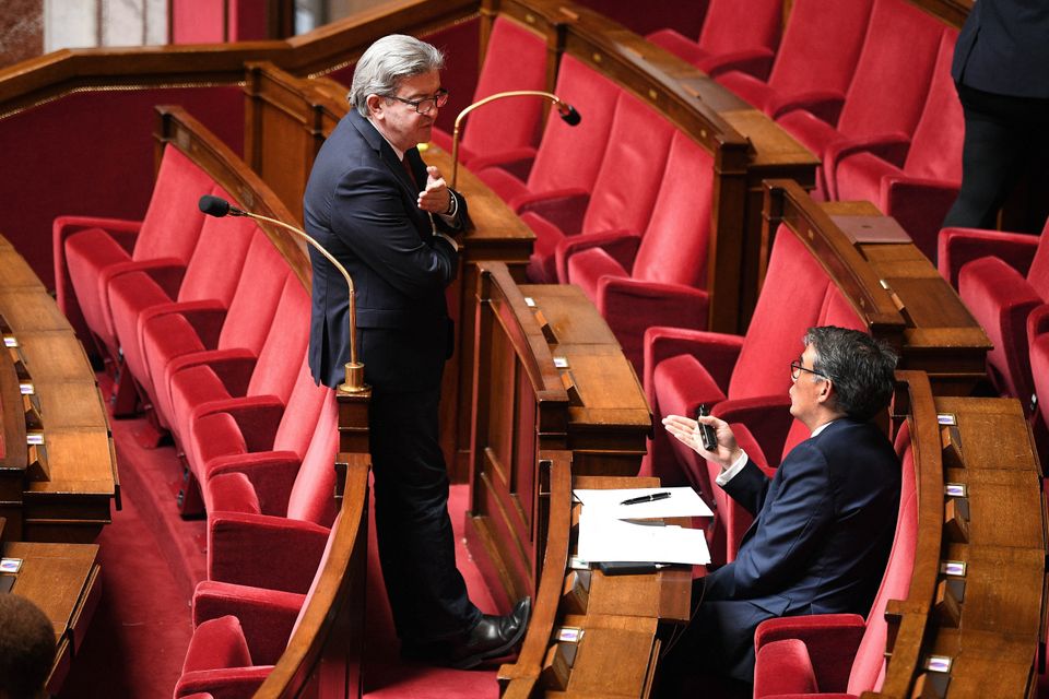 Jean-Luc Melenchon et Olivier Faure à l'Assemblée nationale, le 28 avril