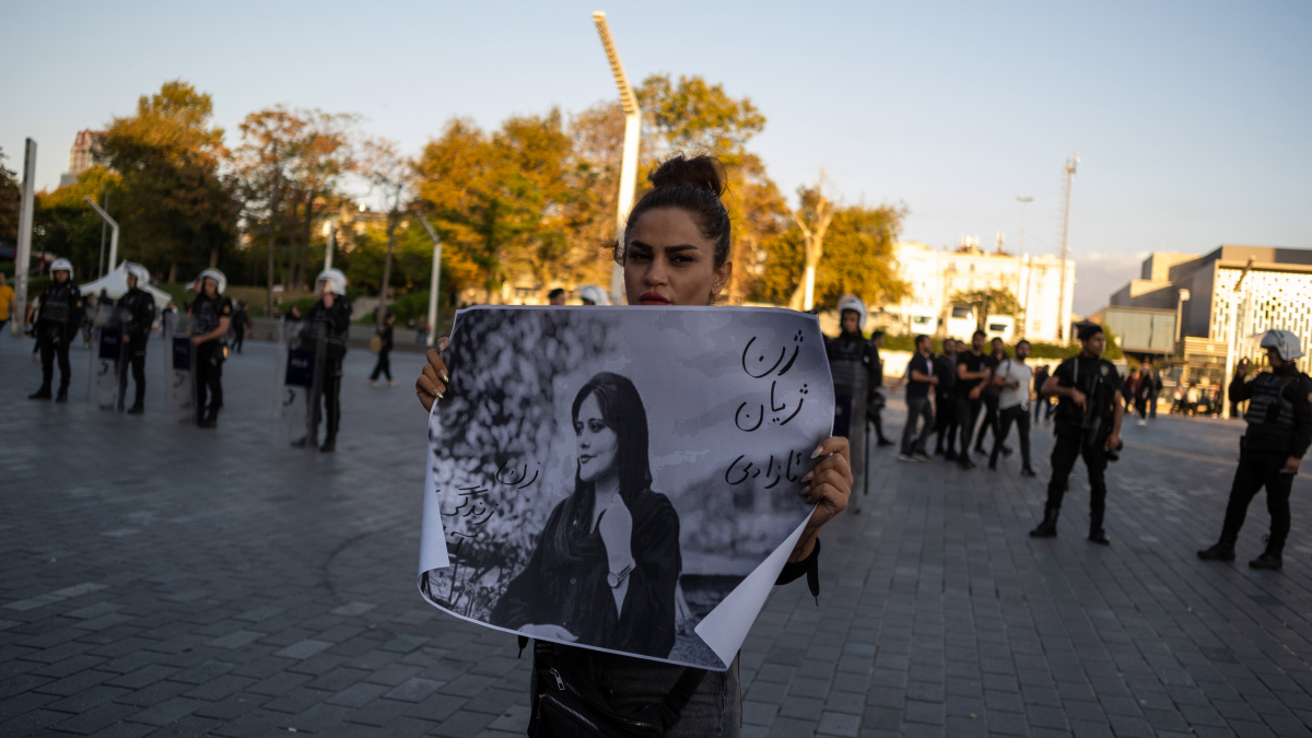 Iran « Les femmes sont le talon dAchille du système » image